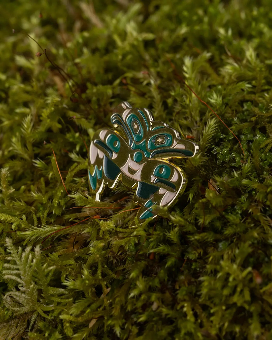 Forest Legends Eagle Raven Pin